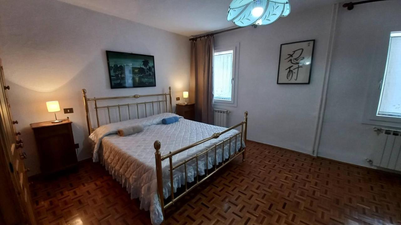 Casa Martina "Holiday Home" Марано-Лагунаре Экстерьер фото